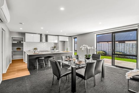Photo of property in 32 Chris Drive, Rolleston, 7614