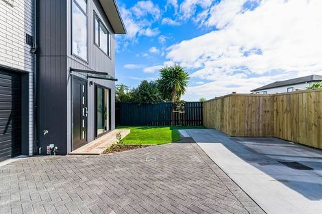 Photo of property in 19f Bradbury Road, Botany Downs, Auckland, 2010