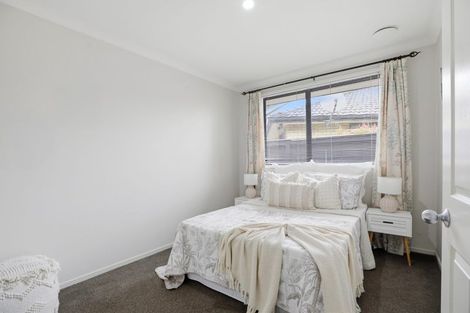 Photo of property in 8 Blossom Grove, Papamoa Beach, Papamoa, 3118