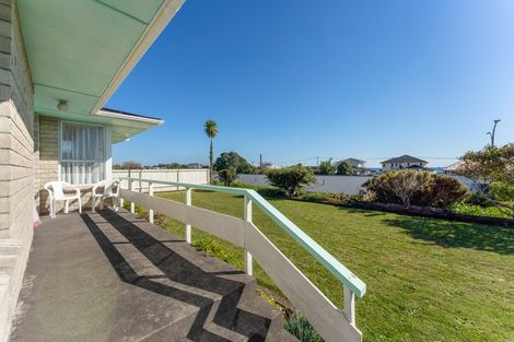Photo of property in 2 Carver Place, Lynmouth, New Plymouth, 4310