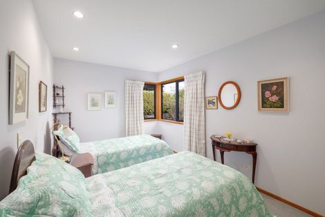 Photo of property in 43 Cannon Hill Crescent, Mount Pleasant, Christchurch, 8081