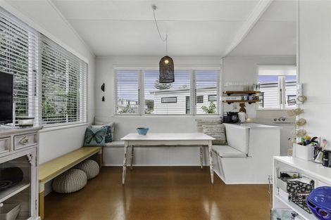 Photo of property in 17 Leo Street, Waihi Beach, 3611