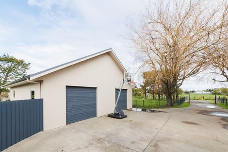 Photo of property in 1100b Kairanga Bunnythorpe Road, Kairanga, Palmerston North, 4475