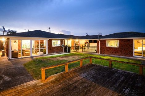 Photo of property in 6 Grange Place, Milson, Palmerston North, 4414