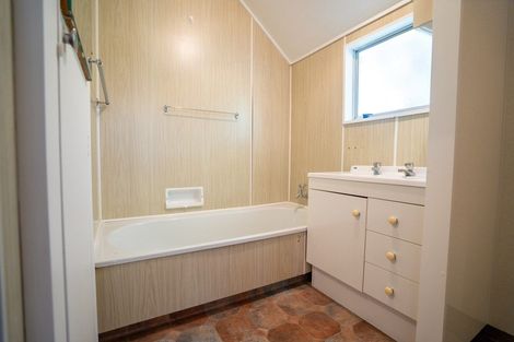 Photo of property in 56c Mackenzie Street, Winton, 9720