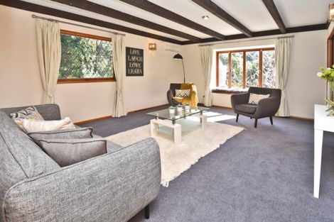 Photo of property in 18 Evans Pass Road, Sumner, Christchurch, 8081