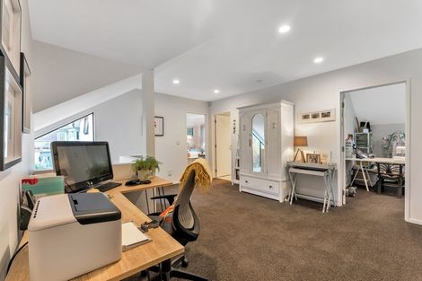 Photo of property in 192 Ridge Road, Howick, Auckland, 2014