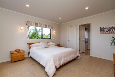 Photo of property in 381 Cove Road, Waipu, 0582