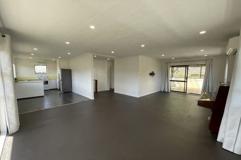 Photo of property in 37 Herekawe Drive, Spotswood, New Plymouth, 4310