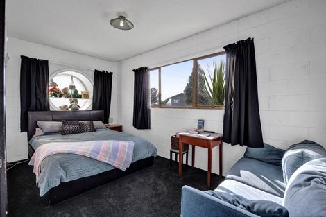 Photo of property in 20 Tiverton Crescent, Whalers Gate, New Plymouth, 4310