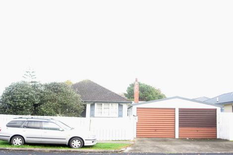 Photo of property in 2/22 Sturdee Road, Manurewa, Auckland, 2102