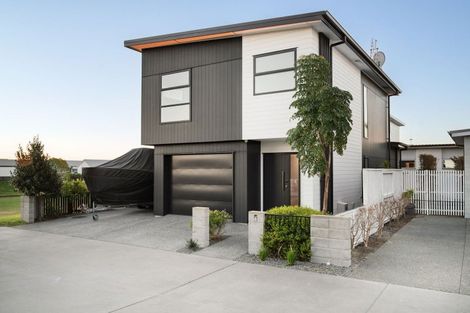 Photo of property in 6 Taniko Lane, Papamoa, 3118