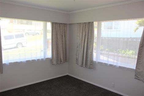 Photo of property in 11 Breton Grove, Kingston, Wellington, 6021