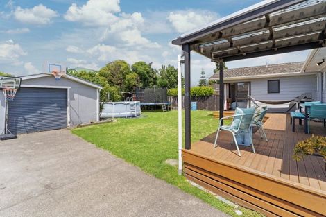Photo of property in 17 Tudor Place, Mount Maunganui, 3116