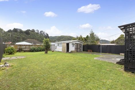 Photo of property in 51 Compton Crescent, Taita, Lower Hutt, 5011