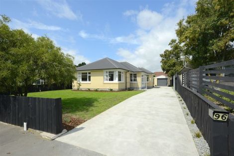 Photo of property in 96 Bickerton Street, Wainoni, Christchurch, 8061