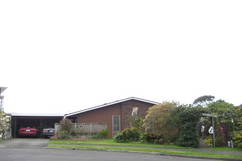 Photo of property in 6 Valintine Place, Strandon, New Plymouth, 4312