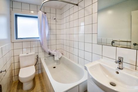 Photo of property in 8/290 Barbadoes Street, Christchurch Central, Christchurch, 8011