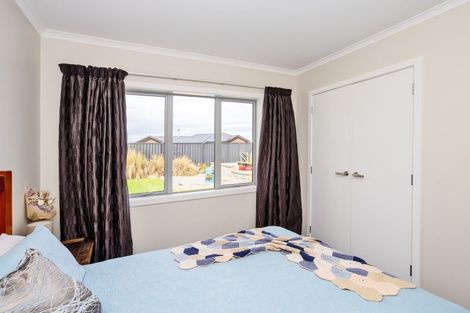 Photo of property in 21 Sunrise Drive, Seaward Bush, Invercargill, 9812