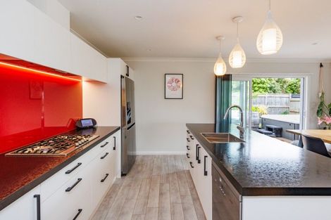 Photo of property in 41 Coutts Way, Fitzherbert, Palmerston North, 4410