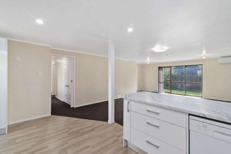 Photo of property in 5a Peter Place, Mangakakahi, Rotorua, 3015