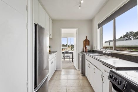 Photo of property in 1/22 North Avenue, Narrow Neck, Auckland, 0624