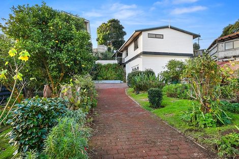 Photo of property in 123 Poplar Grove, Westown, New Plymouth, 4310