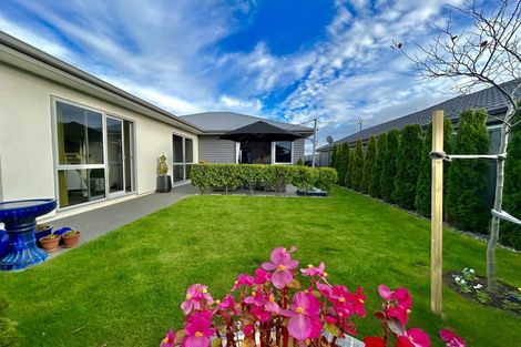 Photo of property in 72 Eriksen Road, Te Awa, Napier, 4110