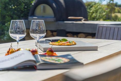 Photo of property in 4 Kanuka Grove, Kinloch, Taupo, 3377