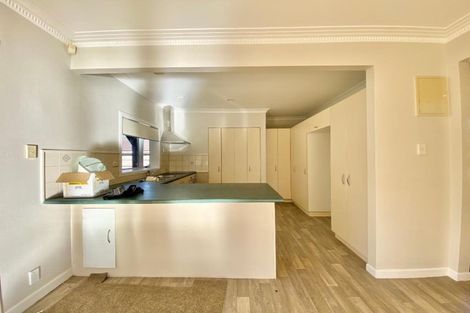 Photo of property in 17 View Road, Papakura, 2110