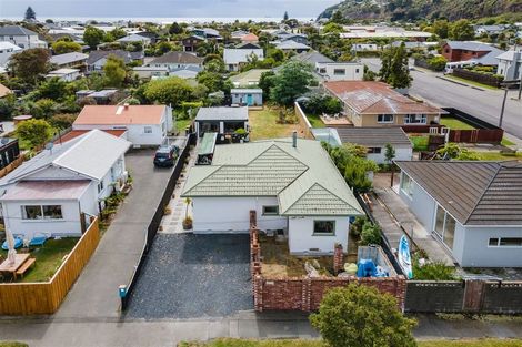 Photo of property in 49 Arnold Street, Sumner, Christchurch, 8081