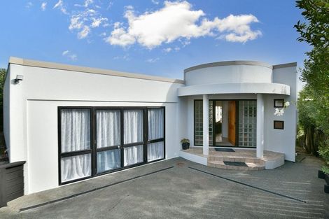 Photo of property in 956 Whangaparaoa Road, Manly, Whangaparaoa, 0930
