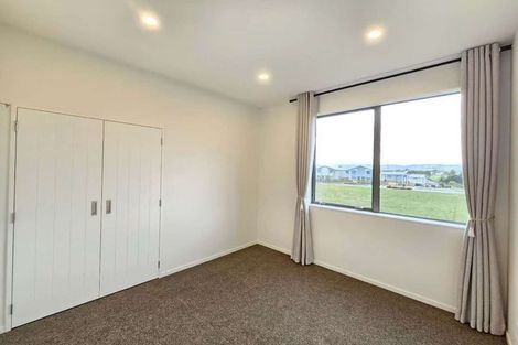 Photo of property in 3 Yellow Pear Lane, Karaka, 2578