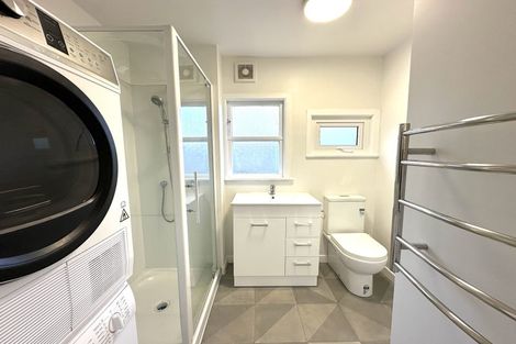 Photo of property in 27 Hathaway Avenue, Karori, Wellington, 6012