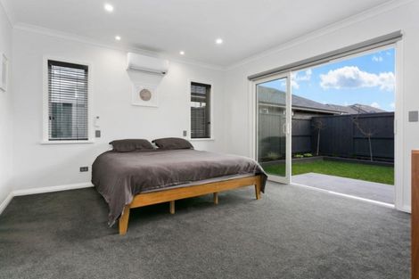 Photo of property in 8 Richards Street, Cambridge, 3434