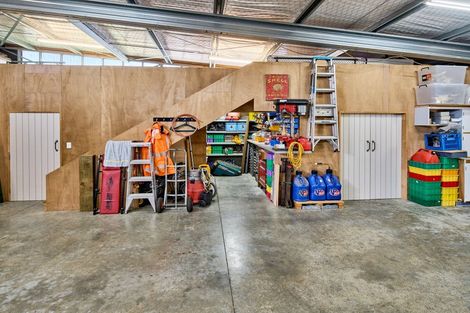 Photo of property in 132 Bing Lucas Drive, Tawa, Wellington, 5028