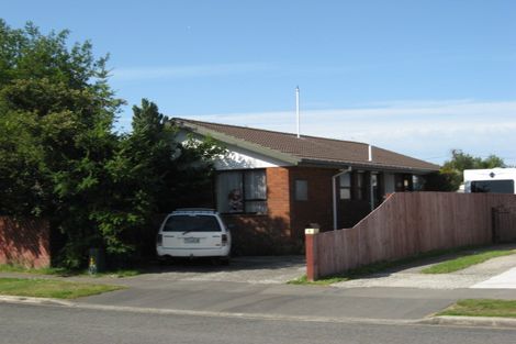 Photo of property in 6 Raymond Road, Bromley, Christchurch, 8062