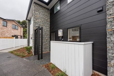 Photo of property in 10/123 Cambridge Terrace, Fairfield, Lower Hutt, 5011
