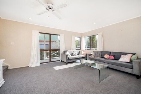 Photo of property in 80b Aviemore Drive, Highland Park, Auckland, 2010