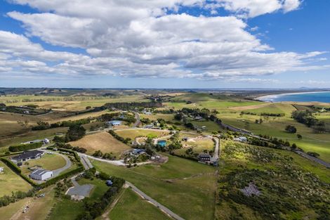 Photo of property in 36 Taipa View Road, Taipa, 0483