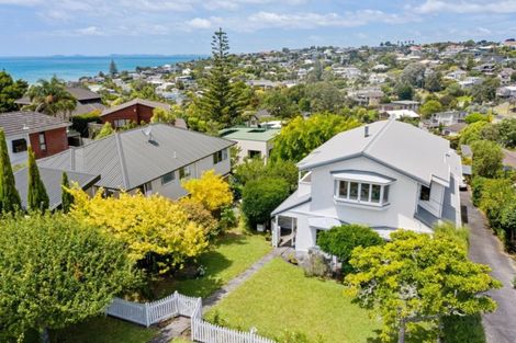 Photo of property in 1/14 Kiteroa Terrace, Rothesay Bay, Auckland, 0630