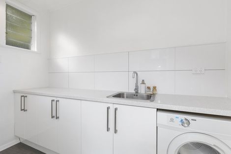 Photo of property in 35 Thomas Street, Stokes Valley, Lower Hutt, 5019