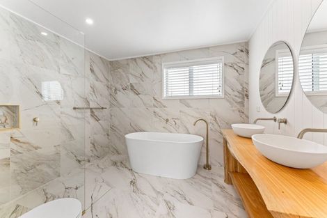 Photo of property in 11 Avon Place, Springvale, Whanganui, 4501