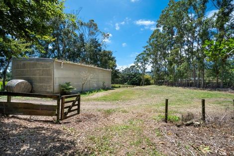 Photo of property in 63 Pomona Road, Kumeu, 0891