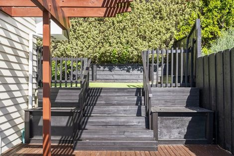 Photo of property in 1a Parkwood Crescent, Gulf Harbour, Whangaparaoa, 0930