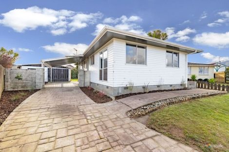 Photo of property in 18 Omaha Grove, Totara Park, Upper Hutt, 5018