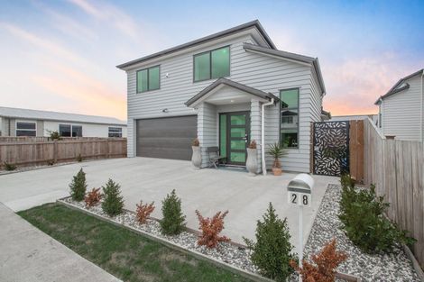 Photo of property in 28 Tawhiti Road, Pukekohe, 2120