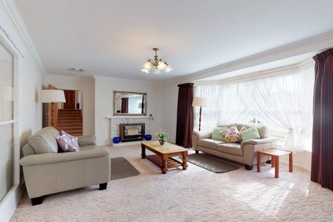 Photo of property in 1 Byrd Street, Levin, 5510