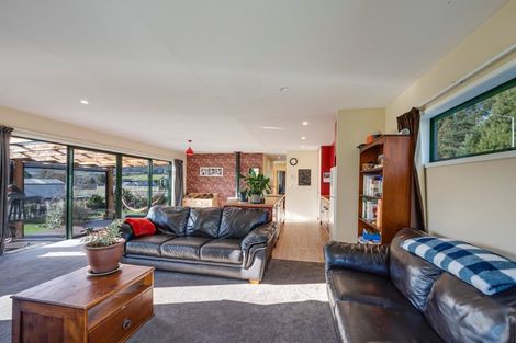 Photo of property in 2 Hector Close, Kingston, Athol, 9793