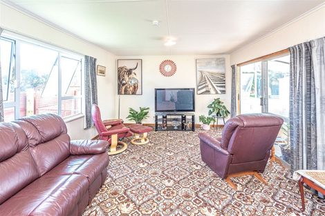 Photo of property in 202 Puriri Street, Castlecliff, Whanganui, 4501